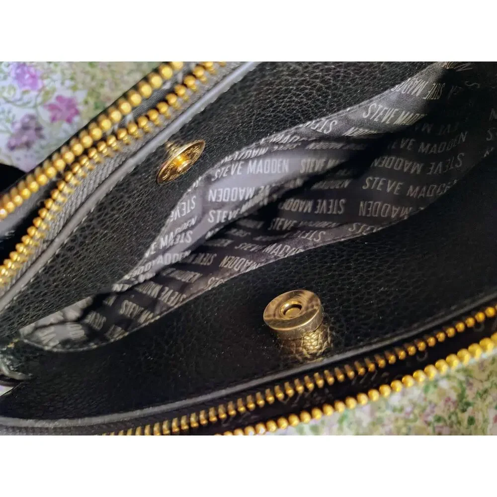 NWOT Steve Madden Woven Black Crossbody Camera Bag